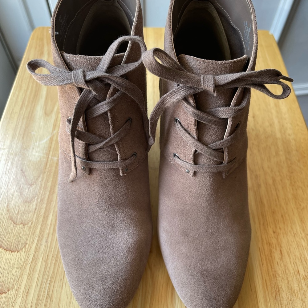 Tamia suede wedge bootie